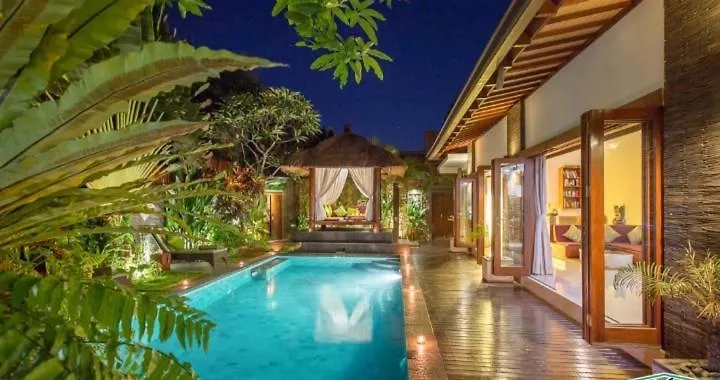 Villa Green Mango سمينياك